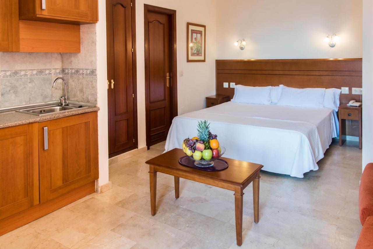 Apartamentos Don Juan มานิลบา ภายนอก รูปภาพ