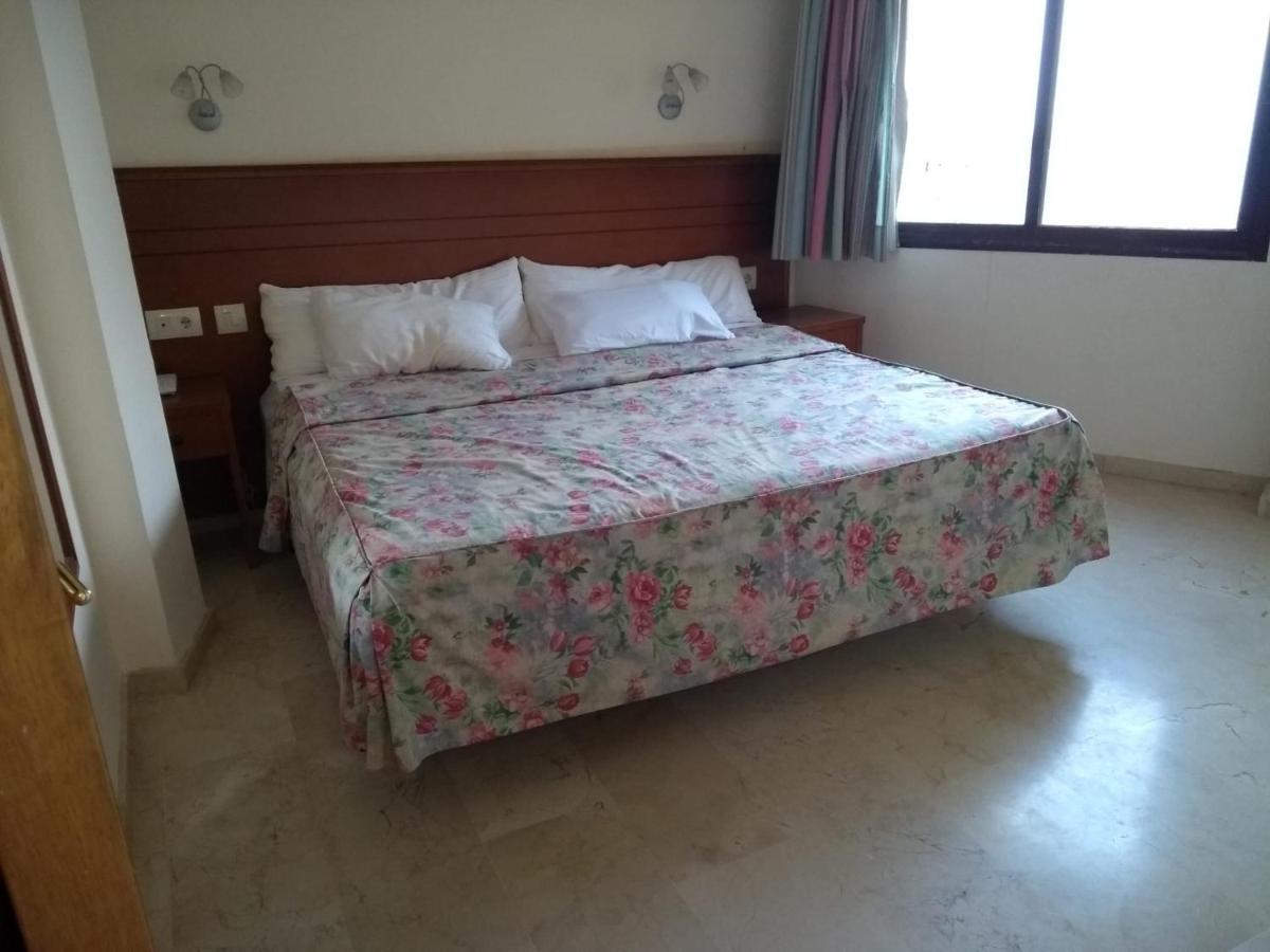 Apartamentos Don Juan มานิลบา ภายนอก รูปภาพ